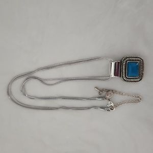 Vintage turquoise necklace.